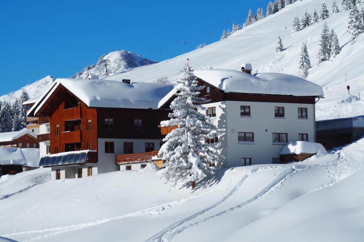 Haus Furka 3*