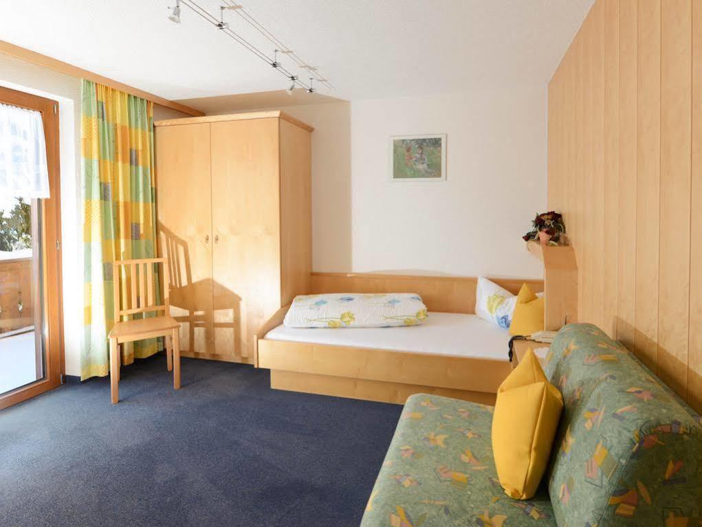 Haus Furka 3*